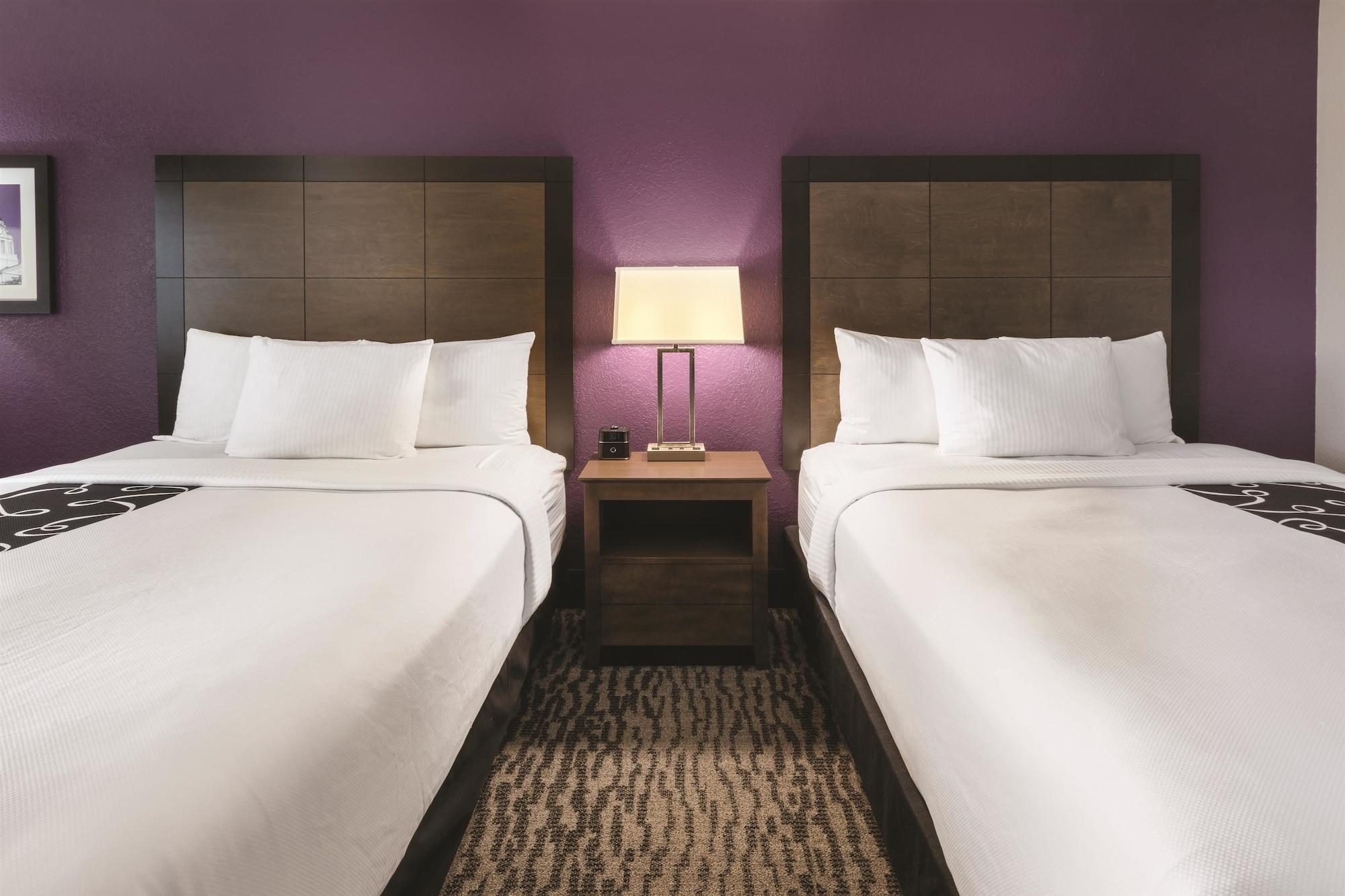 La Quinta Inn And Suites By Wyndham Elkhart Exteriör bild
