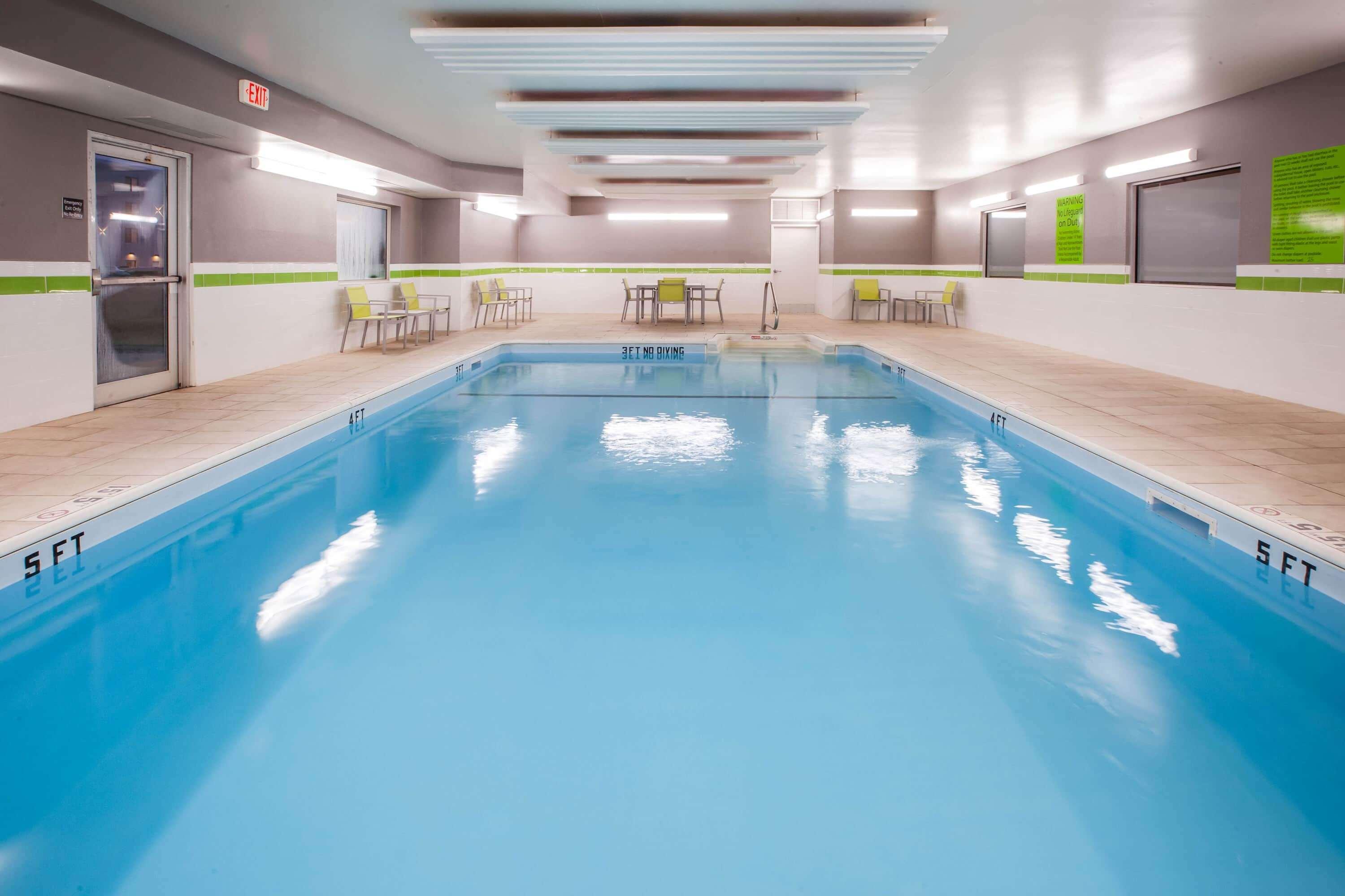 La Quinta Inn And Suites By Wyndham Elkhart Exteriör bild
