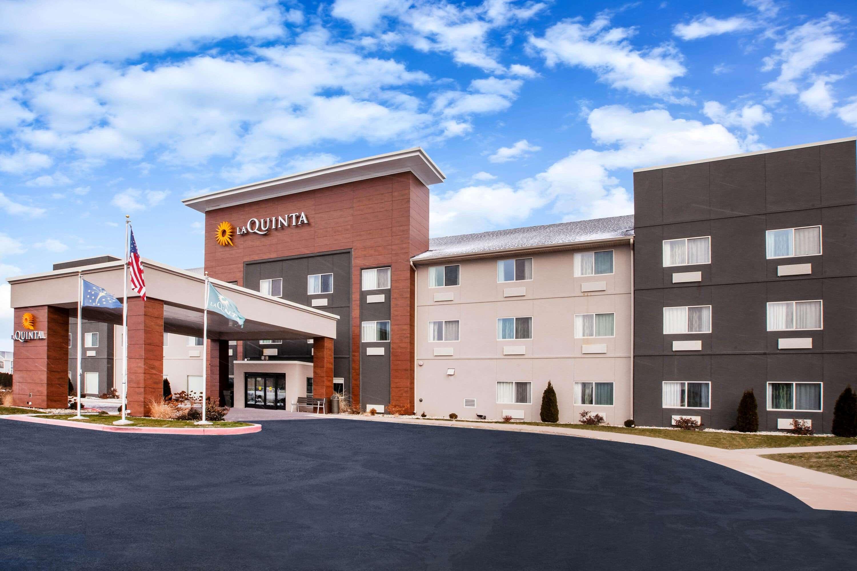 La Quinta Inn And Suites By Wyndham Elkhart Exteriör bild