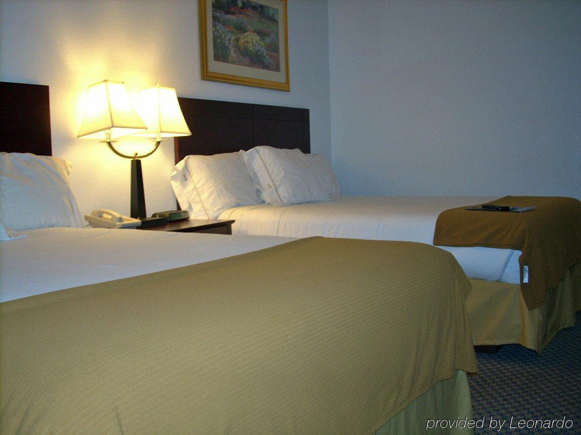 La Quinta Inn And Suites By Wyndham Elkhart Rum bild