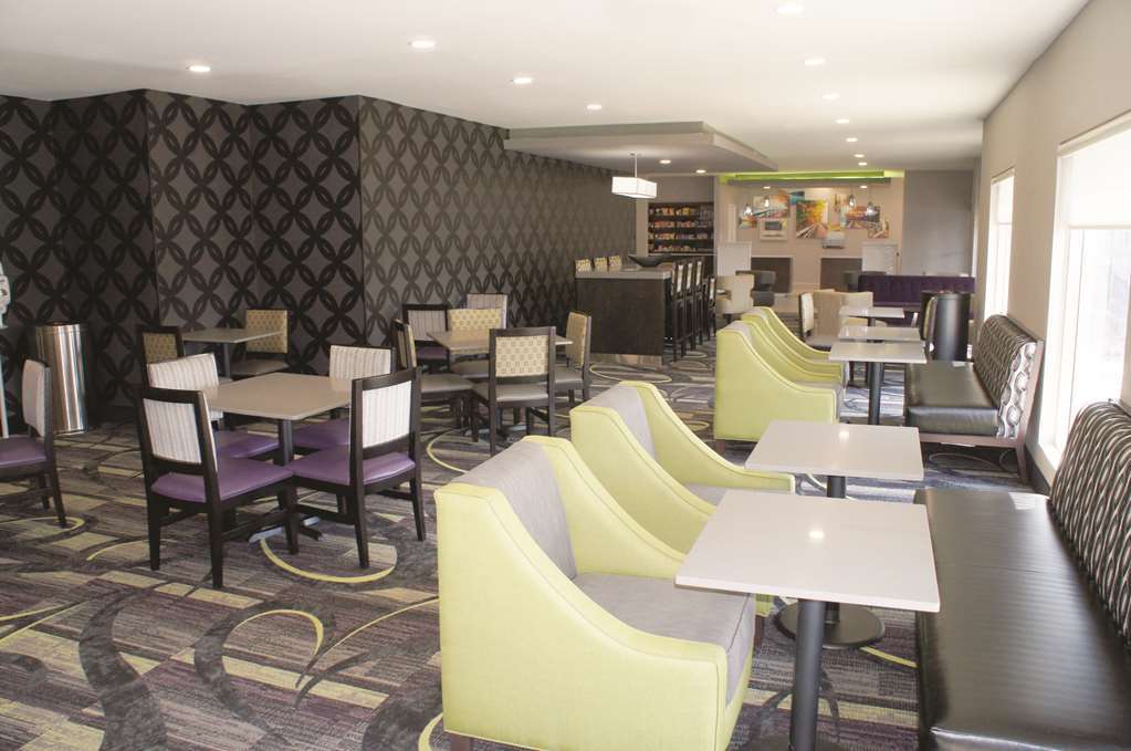 La Quinta Inn And Suites By Wyndham Elkhart Restaurang bild